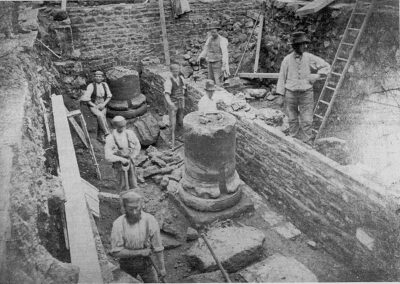 Discovery of the colonnade in 1878